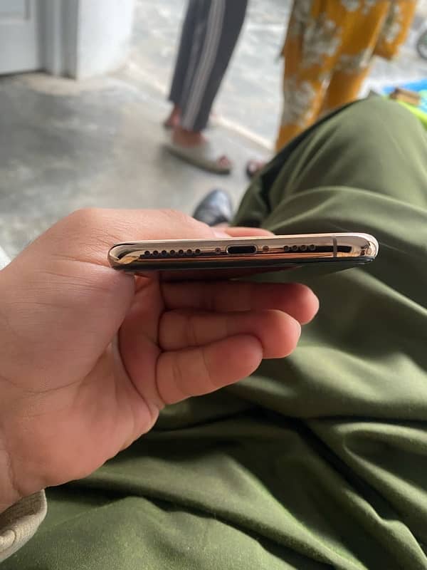 Iphone xs max 5