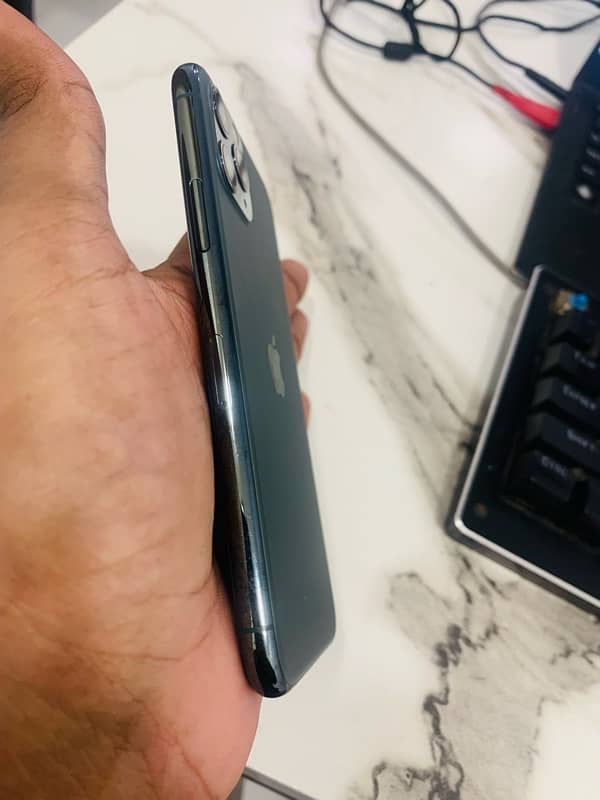 iphone 11pro pta approved 256gb 0