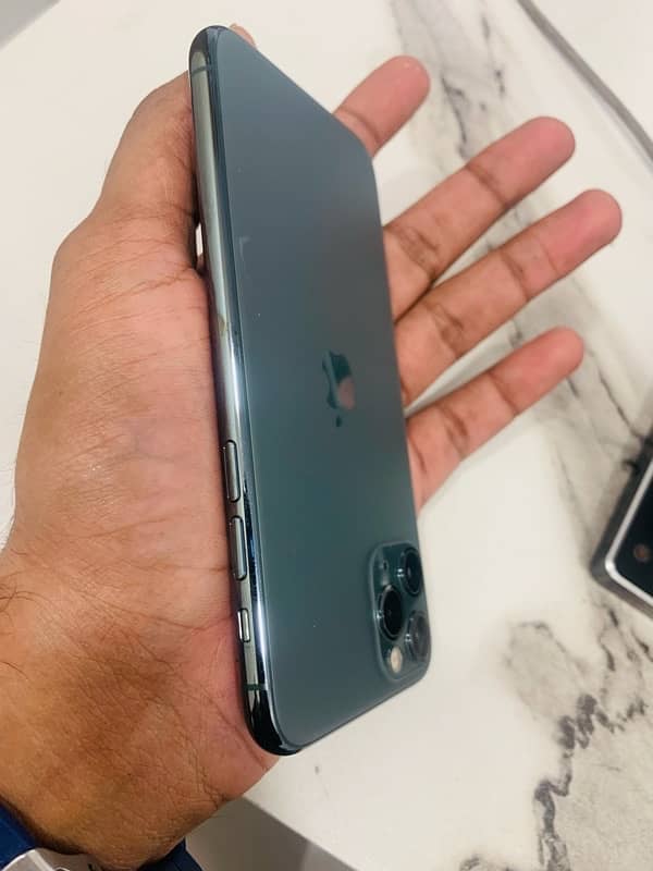 iphone 11pro pta approved 256gb 4