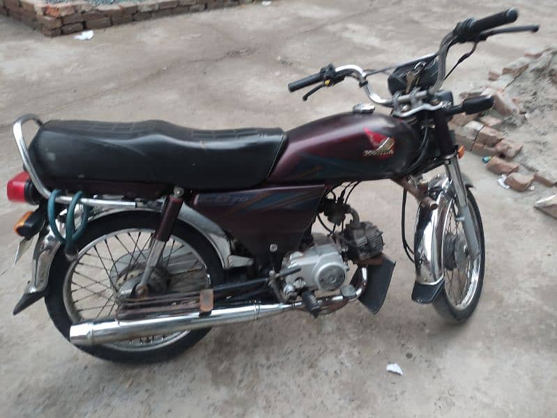 Honda CD70 3