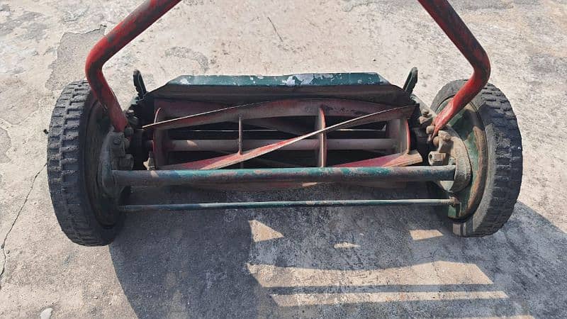 Grass Cutter, Grass Cutting Machine, Grass Machine, Lawn Mower 1