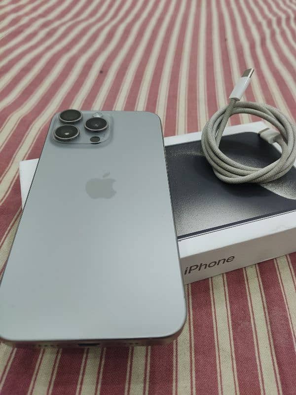 iPhone 15 pro max 256Gb Natural Titanium FU 1