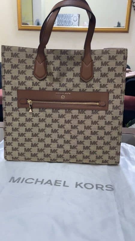 Michael kors jacquard logo tote 1