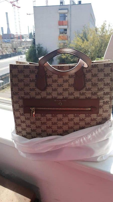 Michael kors jacquard logo tote 2