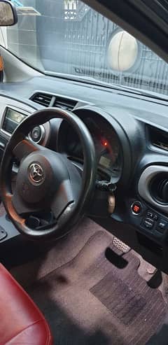 Toyota Vitz 2014