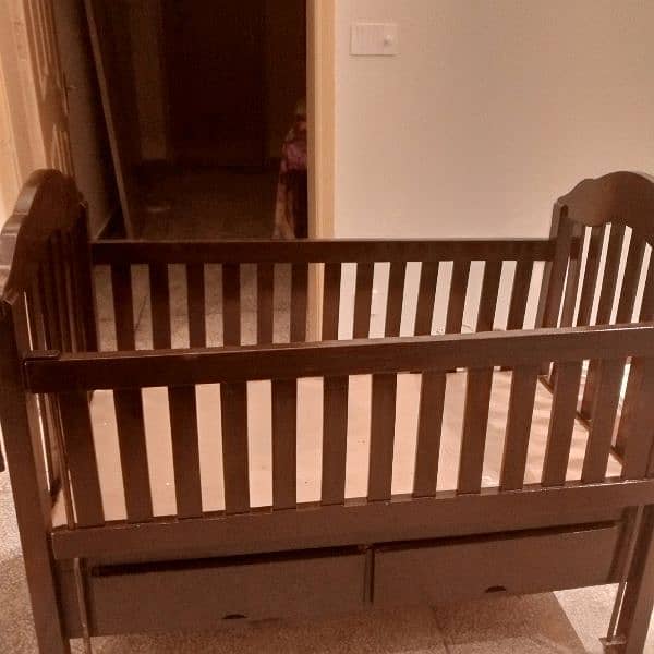 wooden baby cot  (black tali) 9