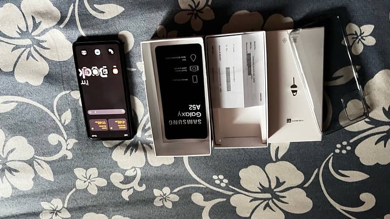 Samsung A52 complete box 10/10 condition like new 6