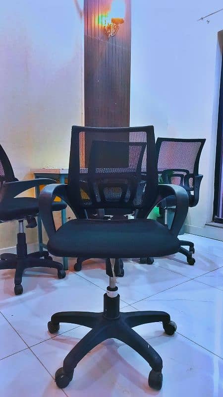 Revolving office Chairs/Computer Chairs/Staff Chairs/Visitor Chairs 0