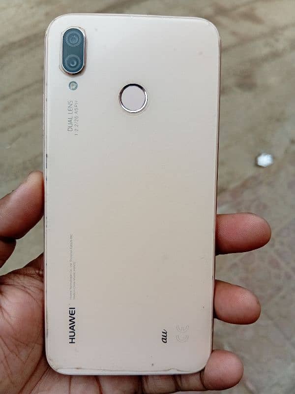 huwei p20lite 4gb 128gb bilkul ok fon 10/8 condition 0