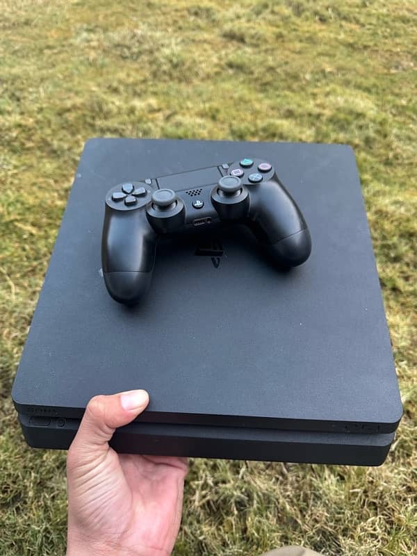 ps4 Slim (1 Tb ) 8