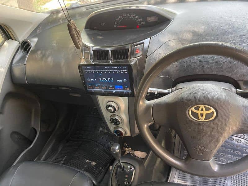 Toyota Vitz 2008 7