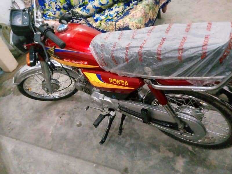 Honda 70 CD urgent for sale03//27//49//70//802 0