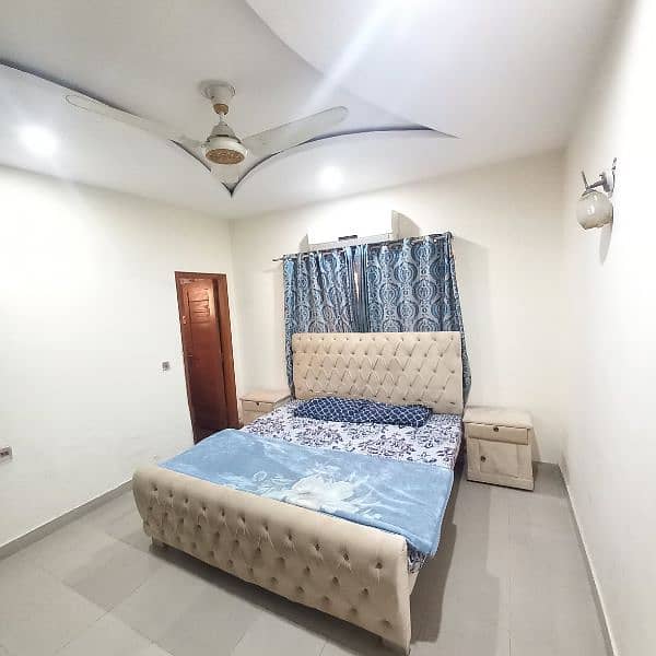 Furnished 10 marla House For Rent in Bahria Town Lahore 2