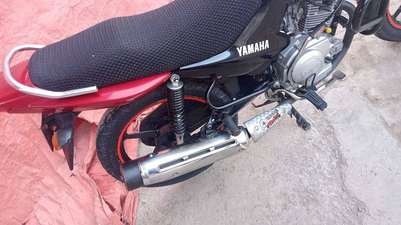 Yamaha Ybr 125G 3