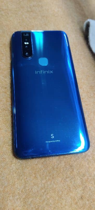 infinix s5 pro  6gb 128gb with only box 1