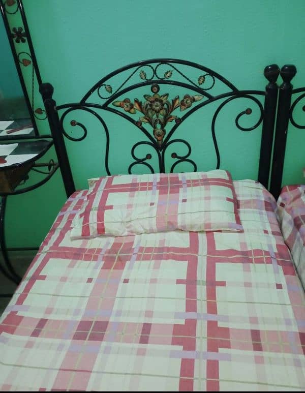 2 single bed with mattress 2