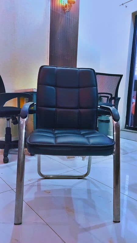 Revolving office Chairs/Computer Chairs/Staff Chairs/Visitor Chairs 1