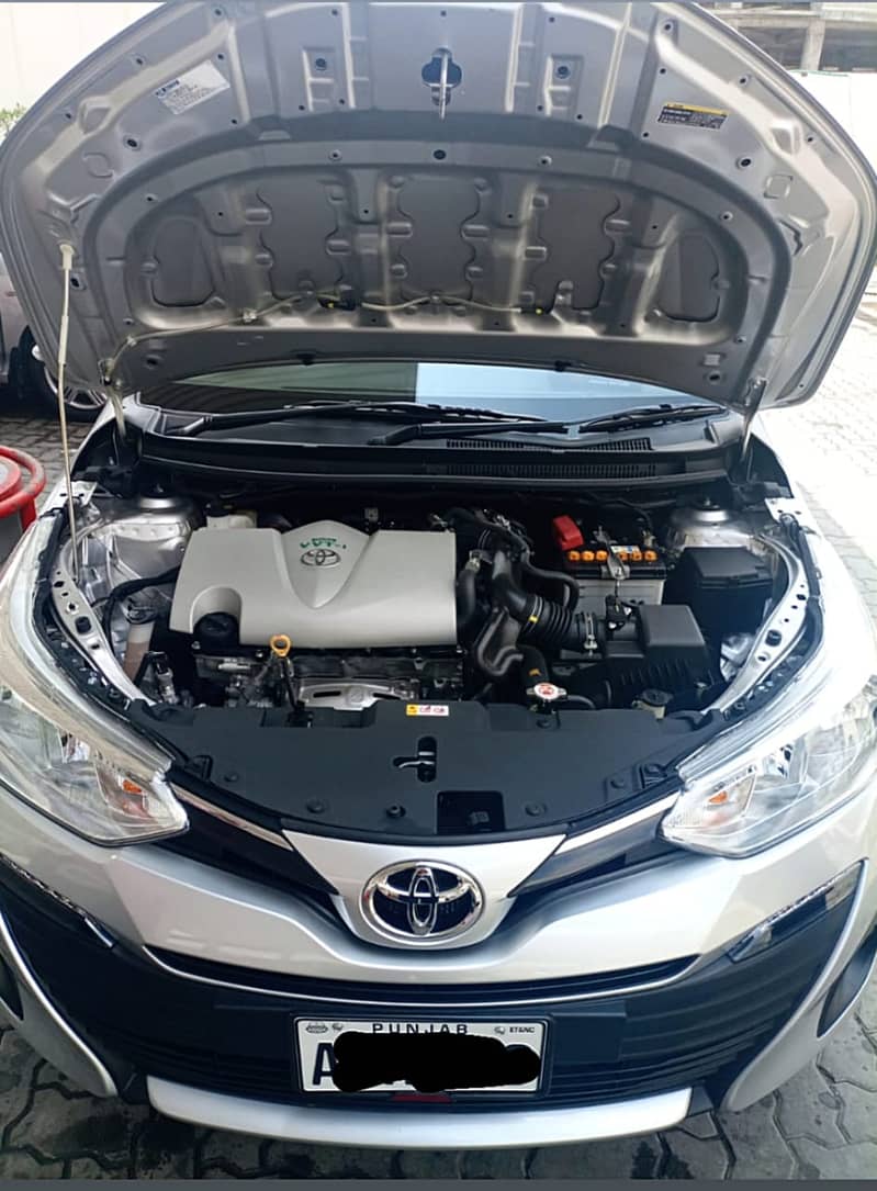 Toyota Yaris ATIV X CVT 1.5 2022 1200 KM Drive 4