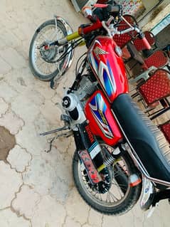 honda 125cc  Red All ok