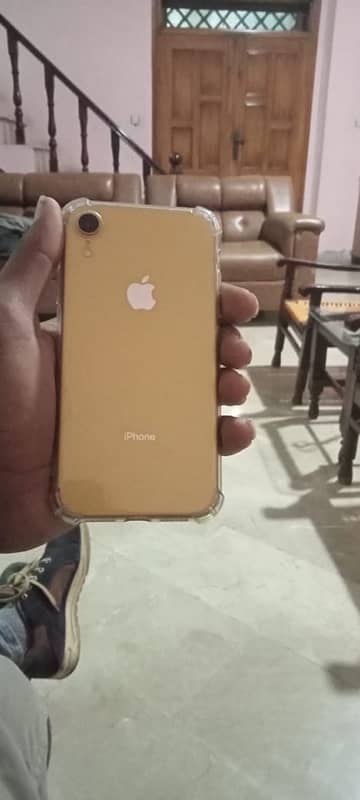 iphone XR with airbuds battery change exchange possible 4