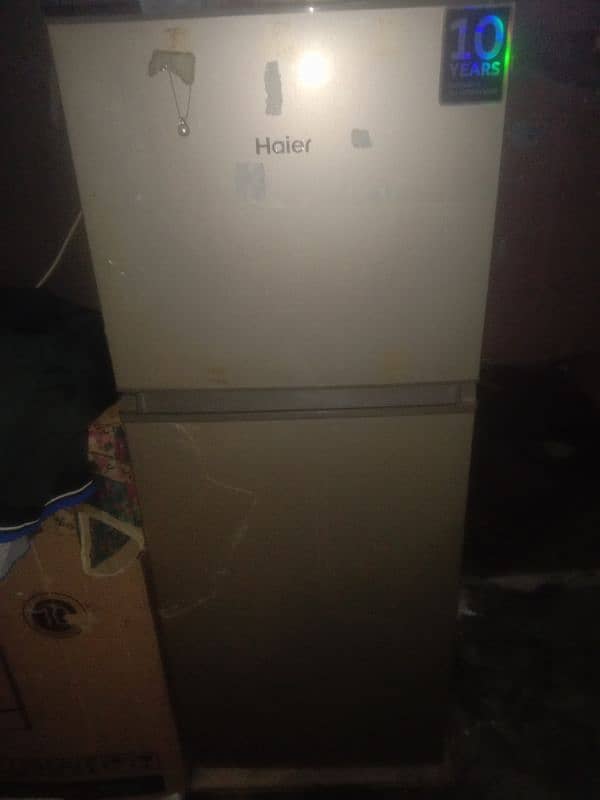 Haier HR186 small size urgent sale03290737570. loctoion burewala 3