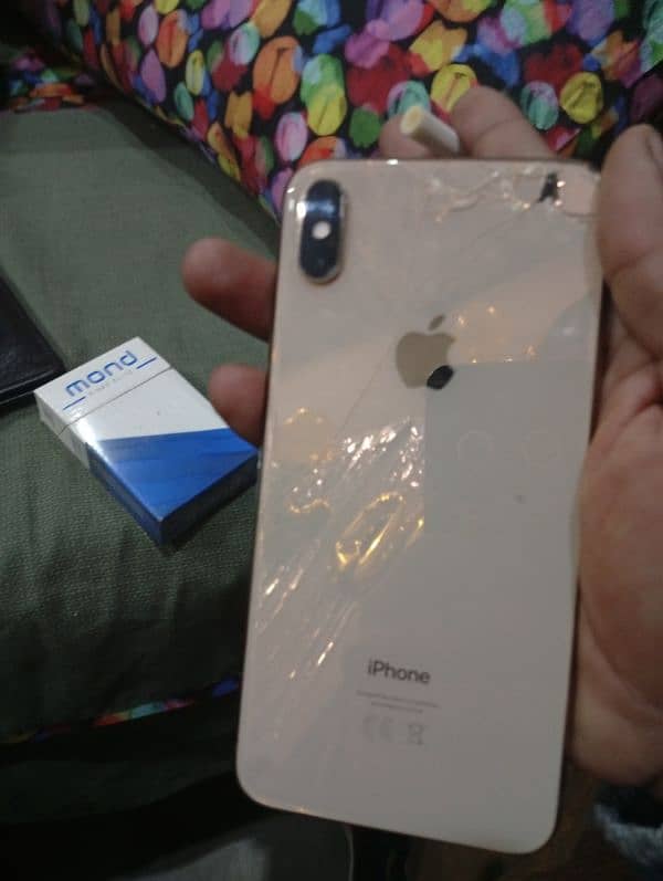 iphone xs max parts hain Jo lene ho picmedhekh k bata den 0