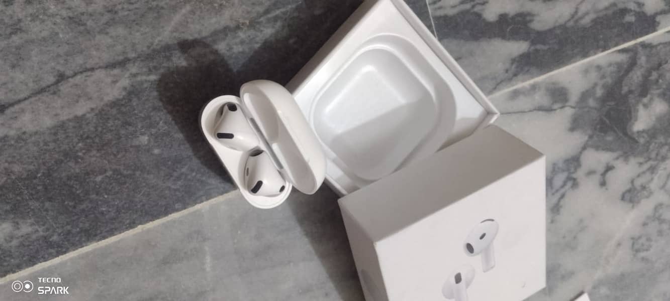 apple Airpods 4 2