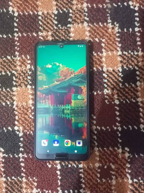 Aquos R 5G 12/256 0