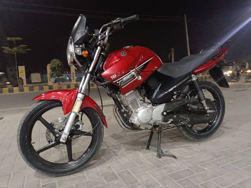 YBR 125 15 model orignal 1