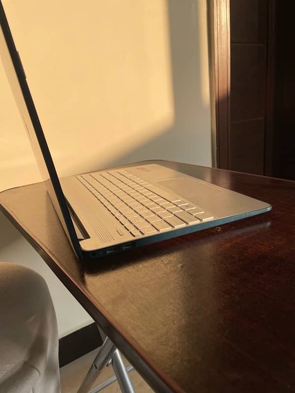 HP Laptop 15-ef2126wm Excellent Condition 7