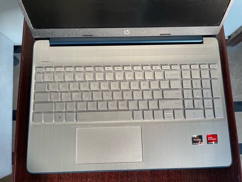 HP Laptop 15-ef2126wm Excellent Condition 9