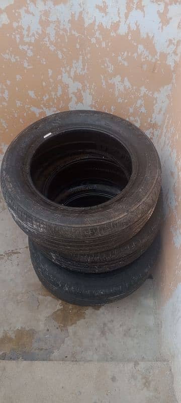 Toyota grande tyre 0