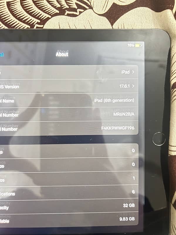 iPad 6th generation 10|10 32 full urgent sale 6