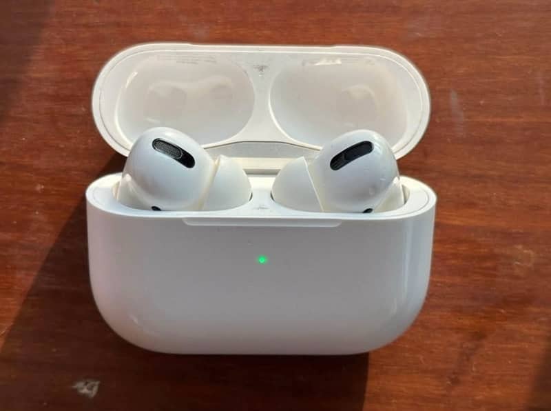 Apple AirPods Pro - 1st Generation (Original) 0