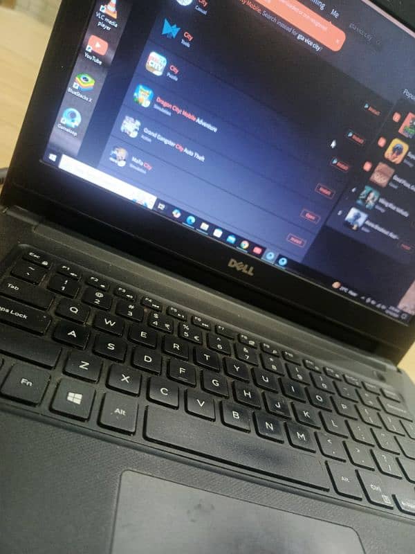 Dell i7, 7th gen Laptop 1