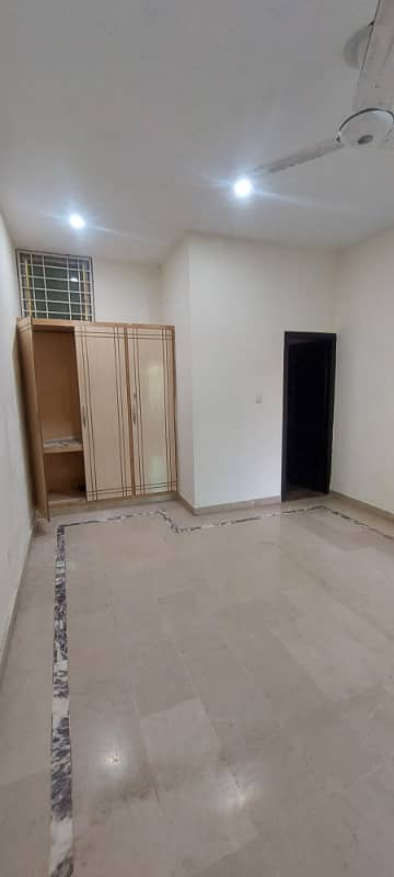 INDEPENDENT UPPER PORTION AVAILABLE FOR RENT IN BANIGALA 9