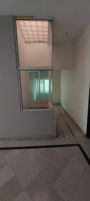 INDEPENDENT UPPER PORTION AVAILABLE FOR RENT IN BANIGALA 10