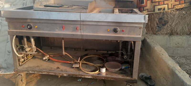 Urgent sale for friyer machine 5