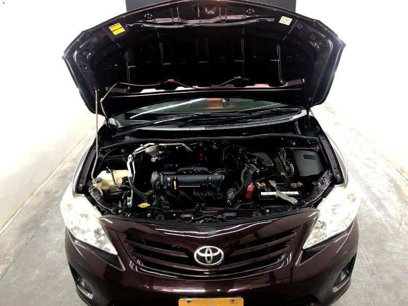 Toyota Corolla GLI 2013 3