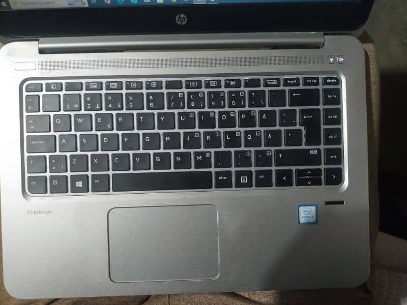 Hp elitebook core i5 6th gen 8/256 gb 3