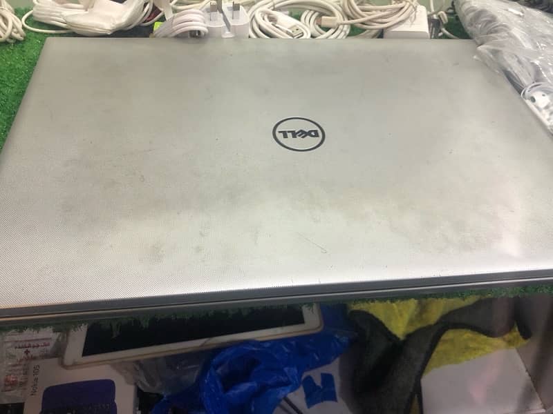 Dell i7 6th Radion graphics 2