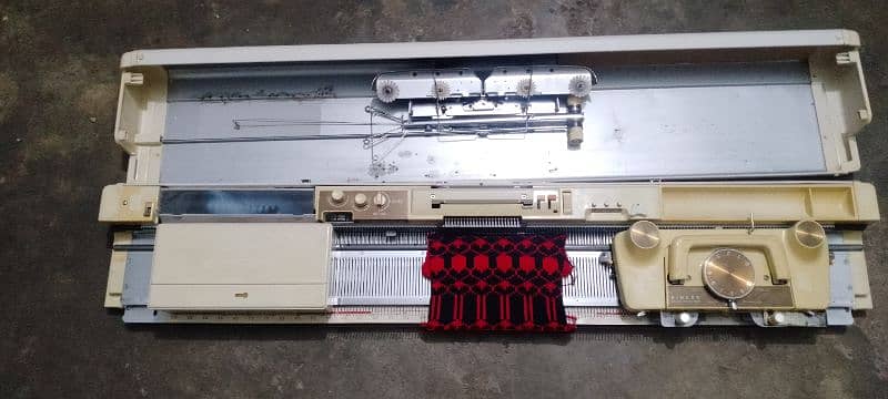 singer knitting machine 1