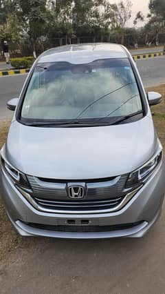 Honda Freed Hybrid 2019