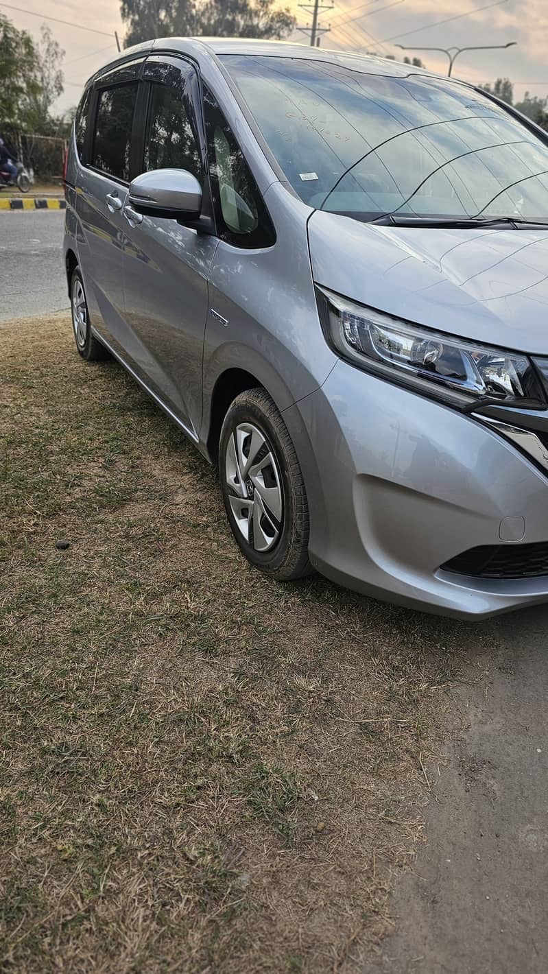 Honda Freed Hybrid 2019 4