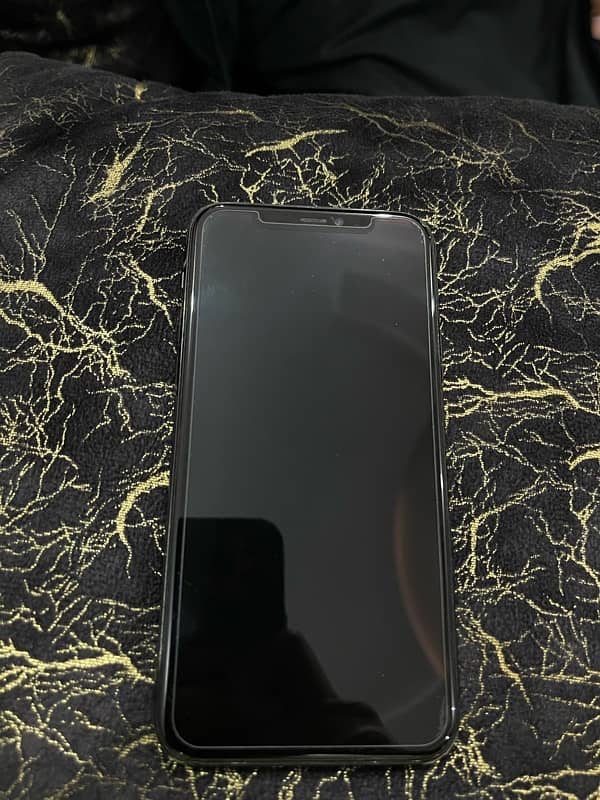 iphone 11 pro pta approved 2