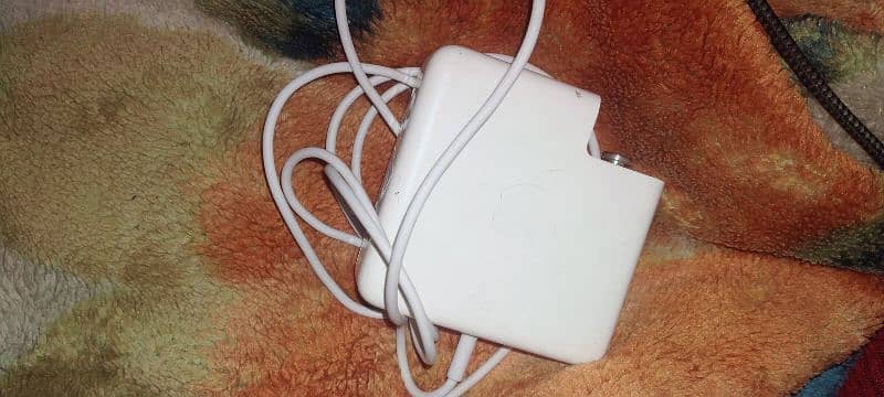 iphone 14 pro mac book charger 2