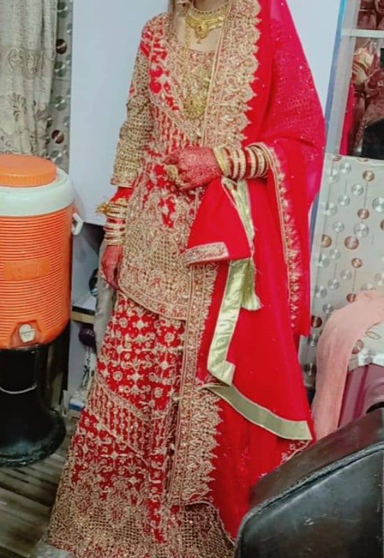 Barat Latest Design Lehnga 2025 بارات کا لہنگا 1