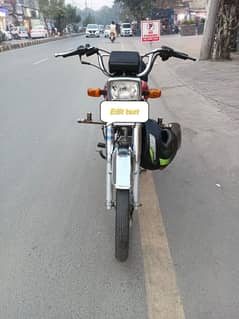 Honda CD70 2022