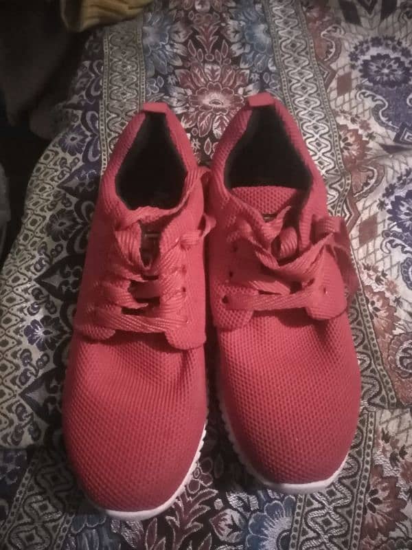 jogger shoe red girl and boy 7 number 0