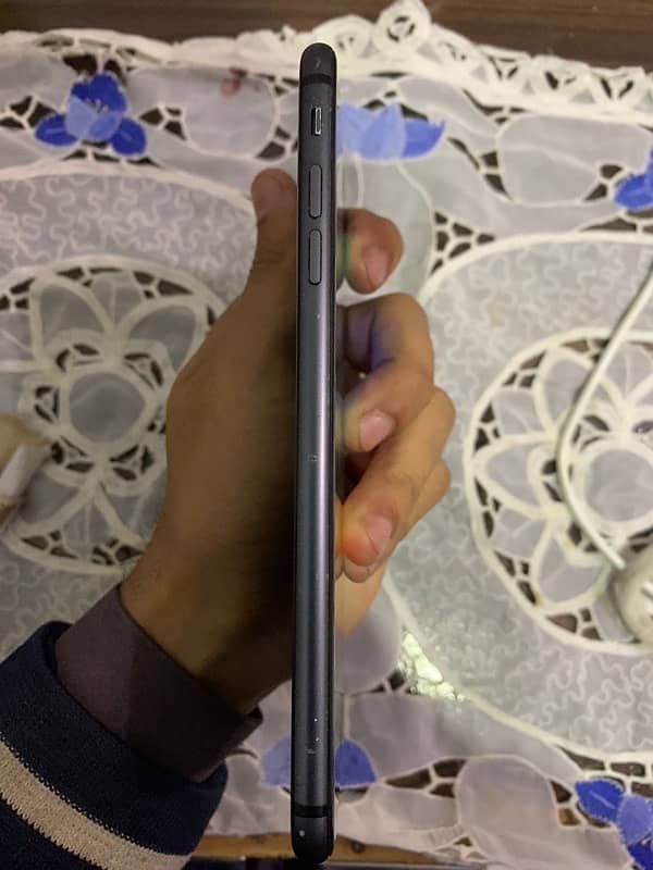 iPhone 8plus 64gb pta approved 5